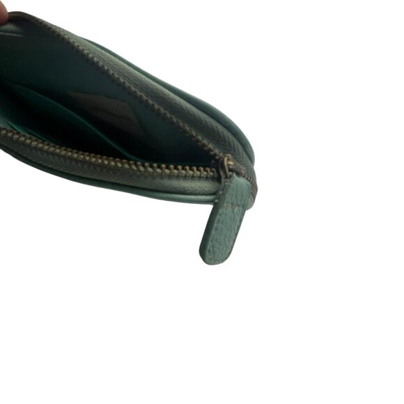 G.H. Bass & Co. Zip Around Pouch - Picture 9 of 9